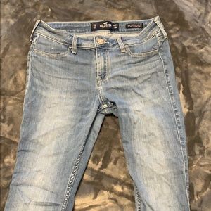 Hollister Medium Wash Skinny Jeans 5 Short